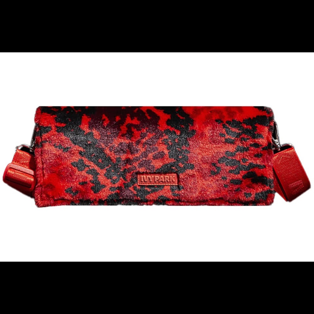 NWT adidas x ivy park printed faux fur envelope clutch ❤️